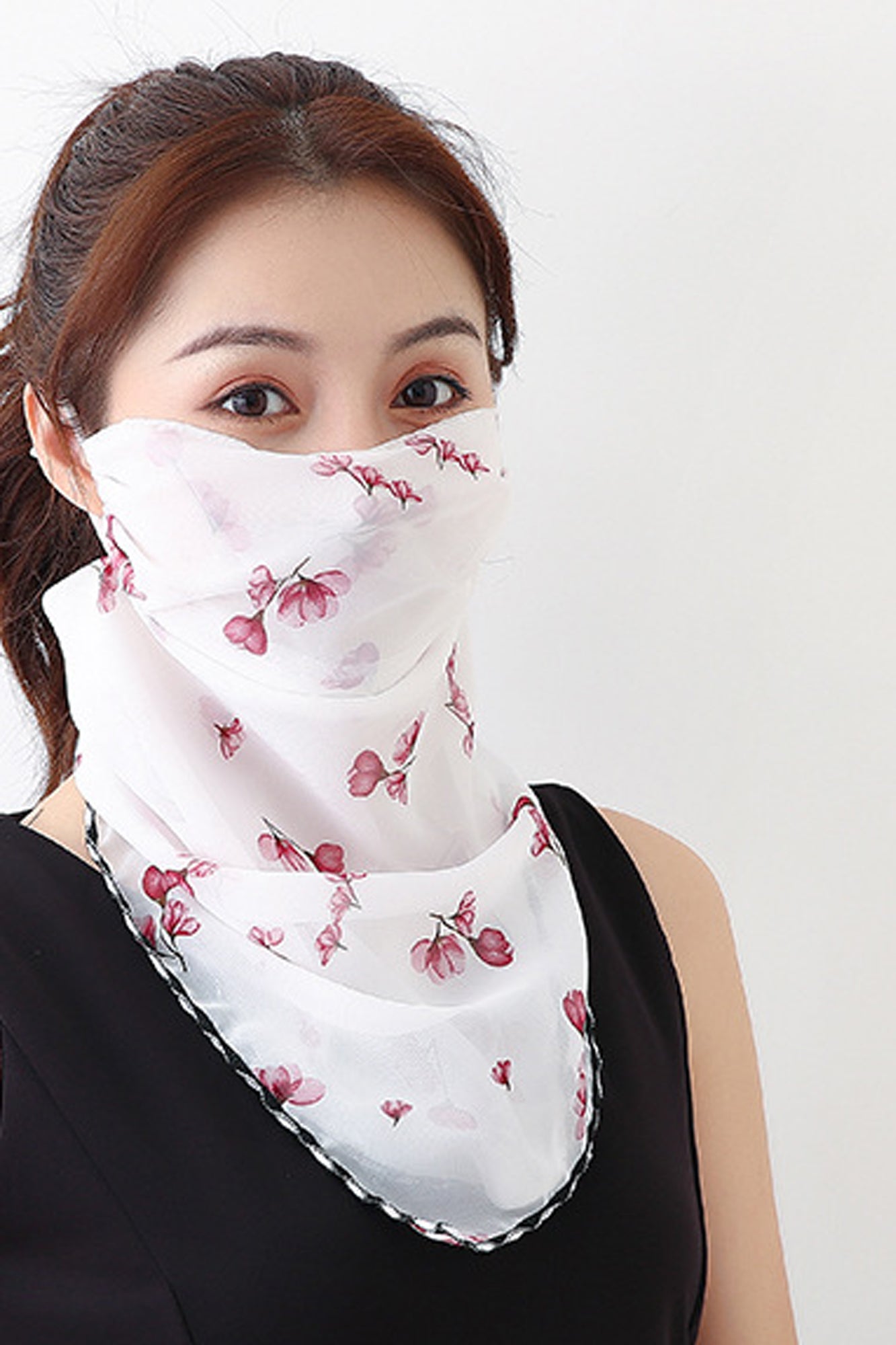 Blumen Weißer Bandana-Schal mit Ohrschlaufen