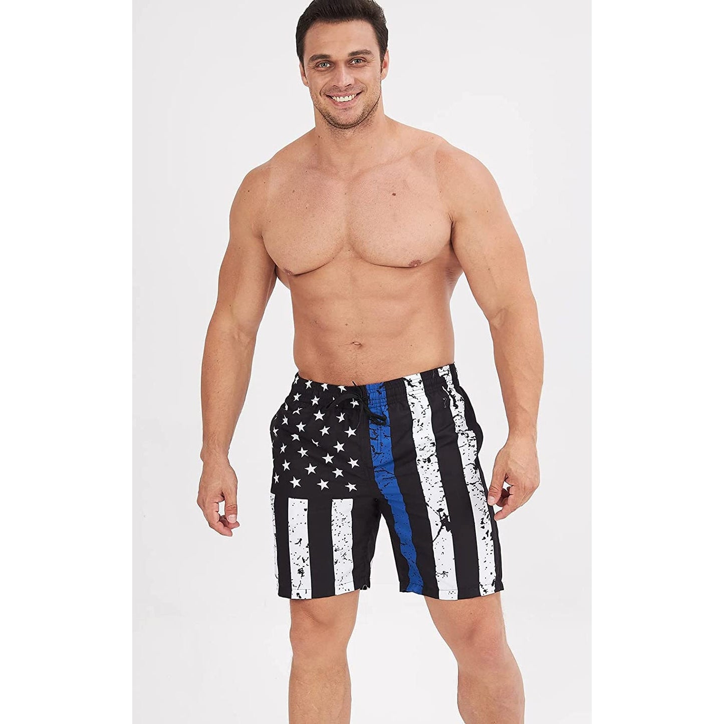 Lustige Badehose mit blauen Streifen und amerikanischer Flagge